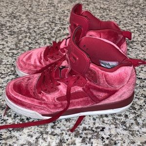 Jordan spizike Velvet Noble Red (GS). Size 5Y. Woman's 6.5. In good condition.